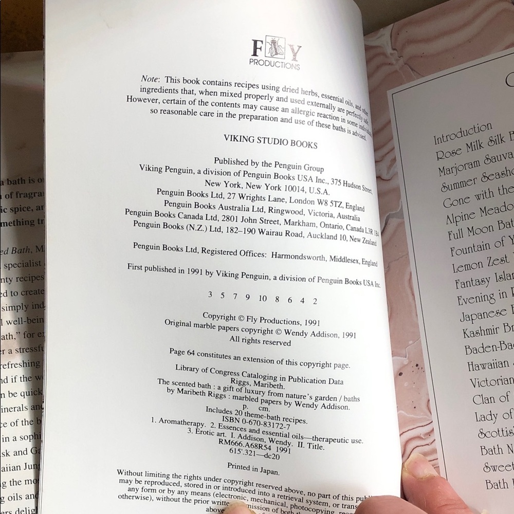 The Scented Bath Book by Maribeth Riggs - Picture 12 of 13